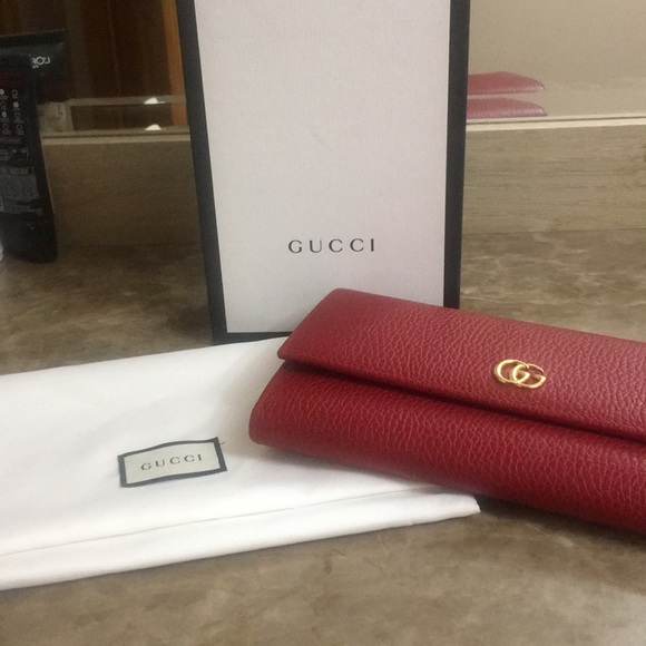 gucci marmont red wallet